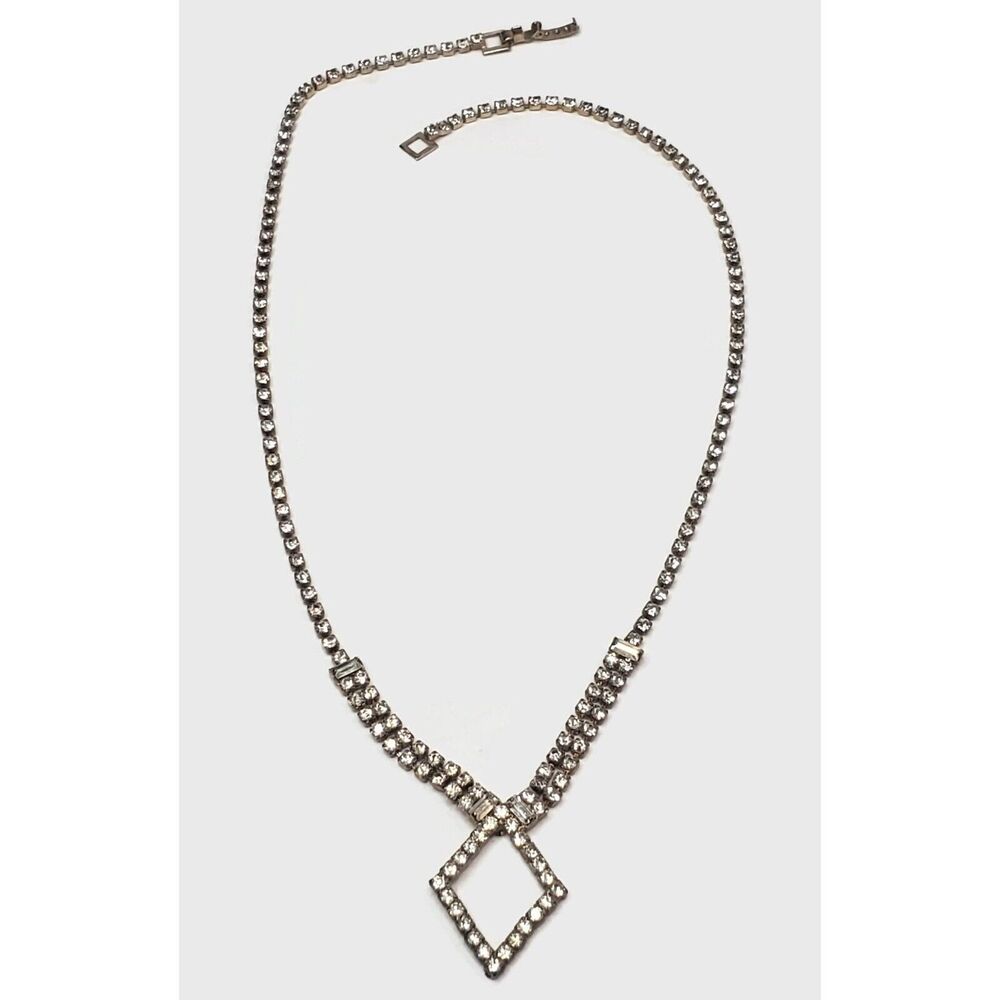 Vintage Rhinestone Diamond Shaped Necklace 18"